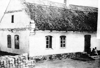 Alt-Haus - German long-house - was still standing in Teplitz, Bessarabia in 1940.